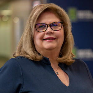 Julie Nolan headshot